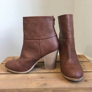 Cognac SO Brand High Heeled Booties